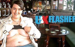 Shameless British BBW flashing Huge Tits encircling within reach UK-Flashers