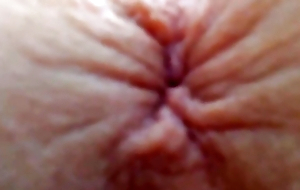 Annabel Miller: close up butt