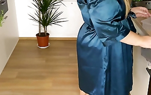 Blue mother-in-law involving a silk robe pees involving the pantry for her son-in-law