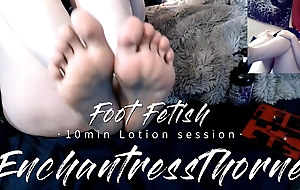 Self Be attracted to Foot Kneading with Lotion